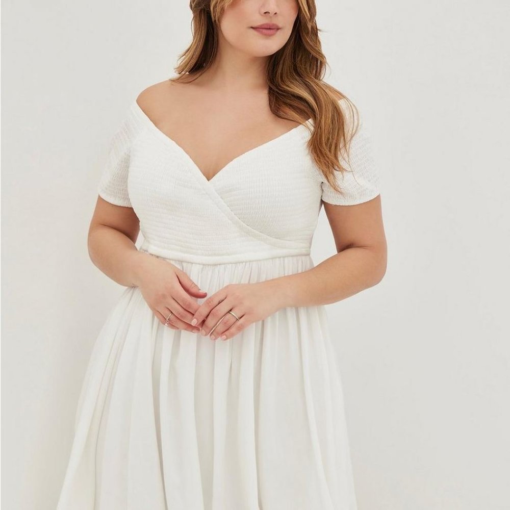Torrid white sundress/ skater dress size large (12) NWT